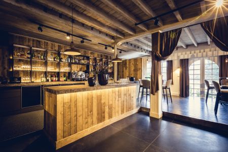 Brasserie Leysen / realisatie in samenwerking met <br><a href='http://www.tailormate.be/' target='_blank'>Tailormate</a> en Bouwcenter Dils