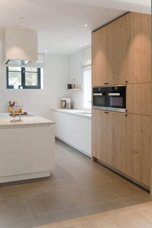 Project in samenwerking met <a href='http://www.josheylen.be/' target='_blank'>Jos Heylen keukens schrijnwerk en interieurbouw</a> en Bouwcenter Dils