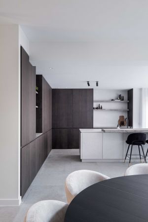Project in samenwerking met Atelier Plus, VIB Interieur & Bouw, Benedetti Interieur & DILS | Fire • Stone • Wood